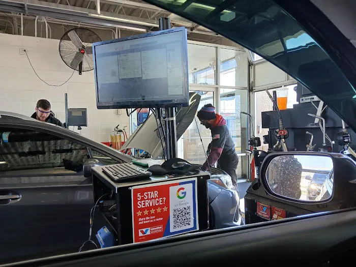 Valvoline Instant Oil Change 1