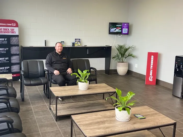 Van's Auto Service & Tire Pros Parma 9