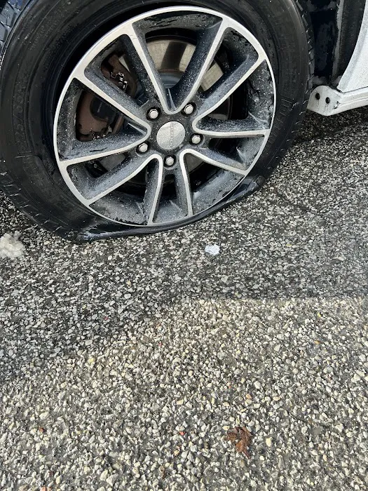 Mr. Tire Auto Service Centers 8