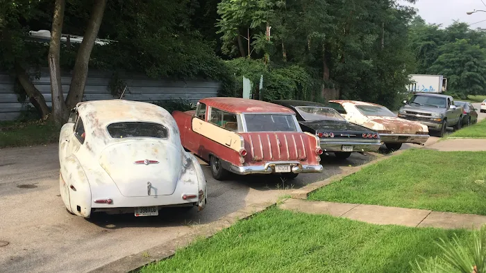 RedDogs Garage 0