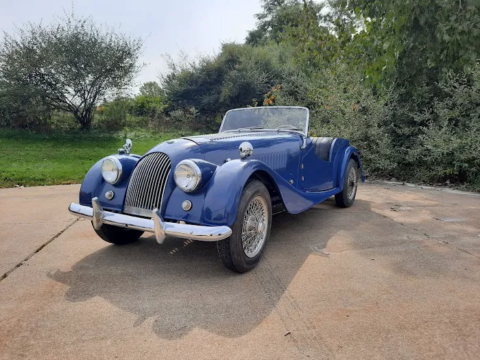 trackside auto custom and restoration 0