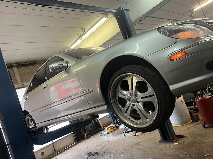 Royal Repairs (Used Tire shop & Mechanic & Oil Change) 2