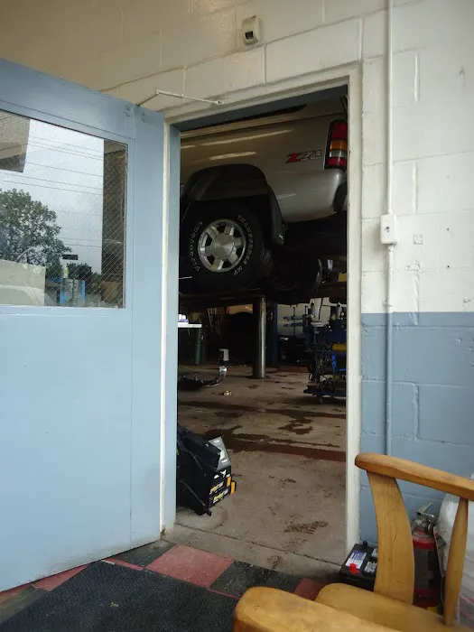 Reeve's Auto Services 3