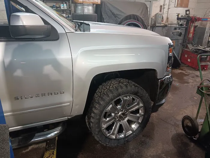Bro's Tires 4