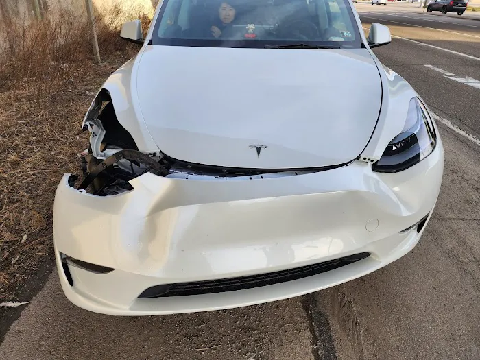 Harden Auto Body Inc 1