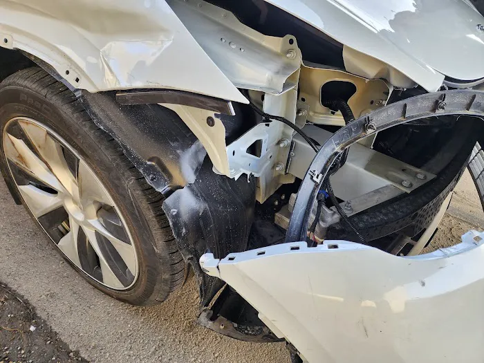 Harden Auto Body Inc 3