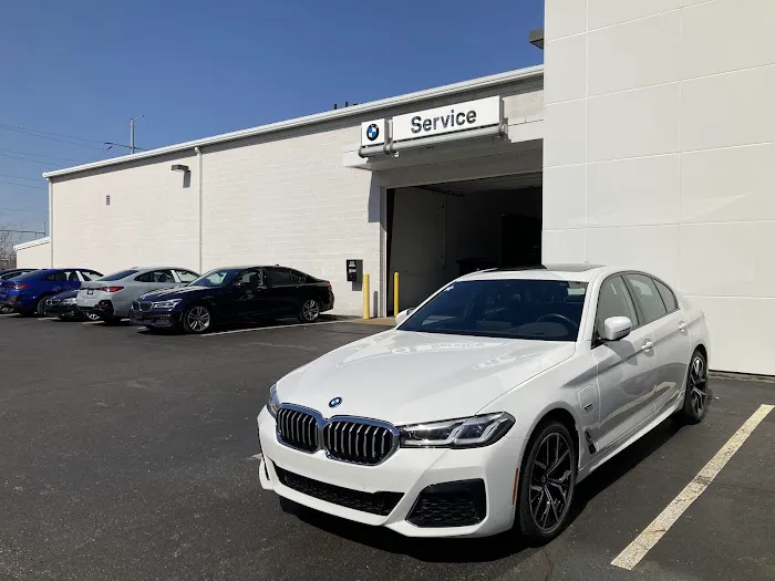 BMW of North Canton Service Center 9