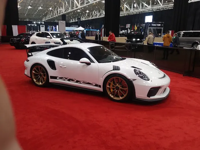 Fazt Toyz Custom Auto Body LLC 5