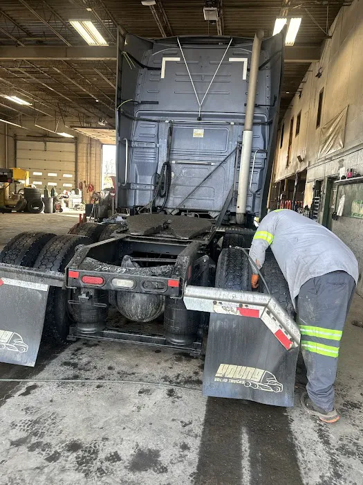 Kelly Tires 0