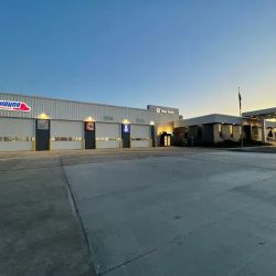 Young Trailer Shop ico