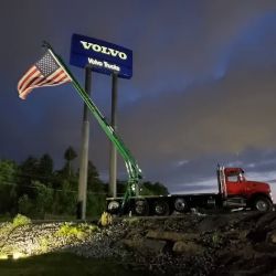 Young Volvo Trucks Service ico