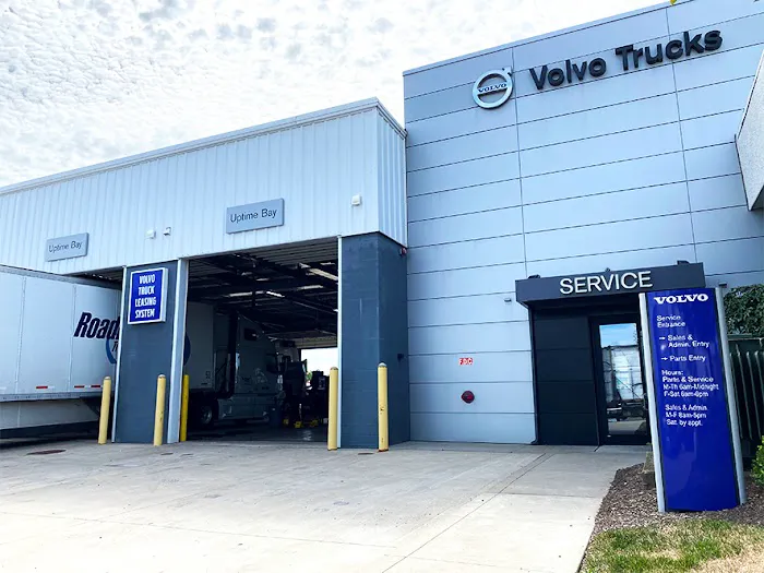 Young Volvo Trucks Service 2