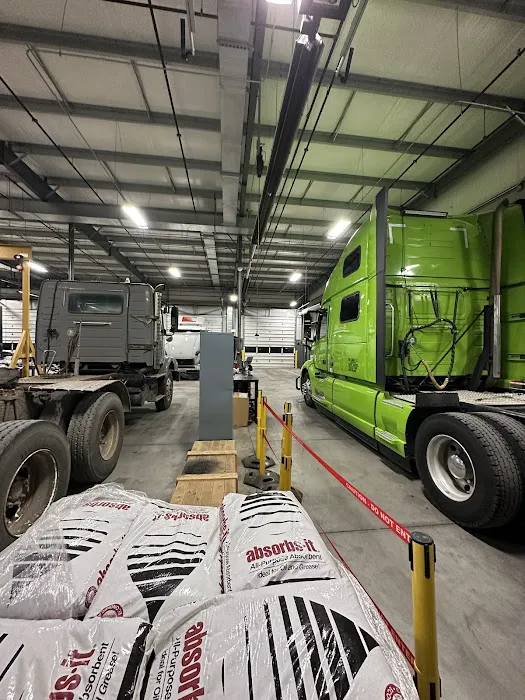 Young Volvo Trucks Service 5