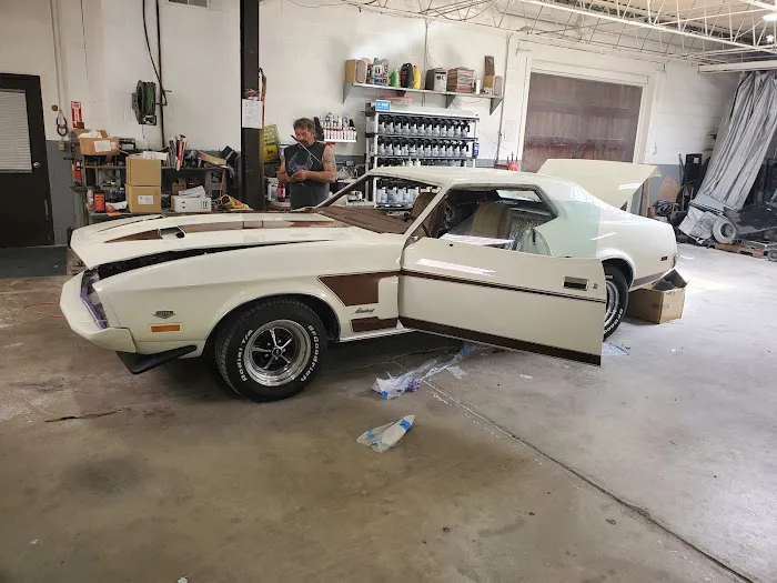 Lowry Auto Body 3
