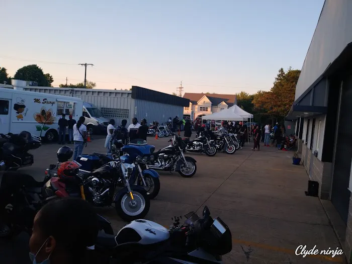 LCC Quick Lube & Tire Llc 0