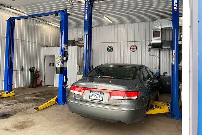 New Castle Auto Repair 0