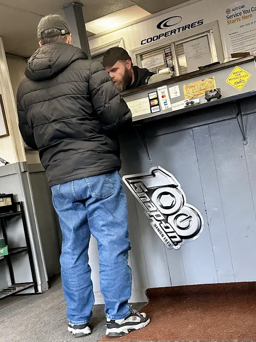 Uneeda Tire And Car Care Center 7