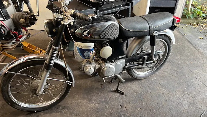 Frease Motorcycle Restoration 4
