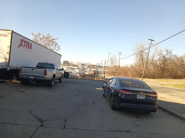 J R TIRE & AUTO SERVICE 3