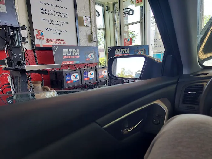 Valvoline Instant Oil Change 4