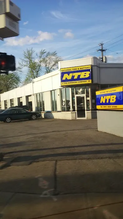 AutoZone Auto Parts 7