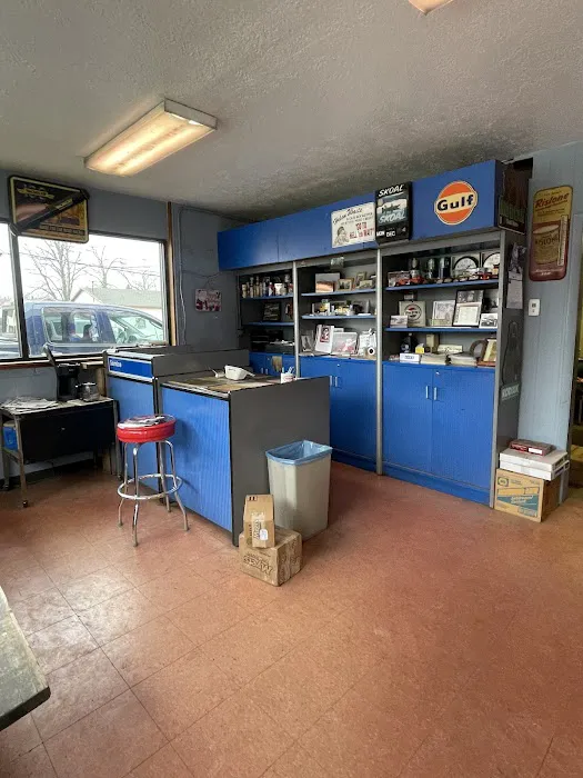 Bill's Auto Service 0
