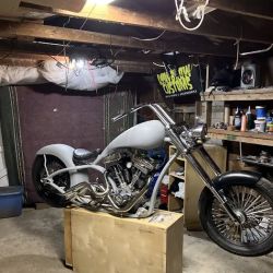 Lowbrow Customs ico