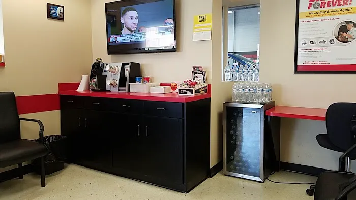 Mr. Tire Auto Service Centers 2