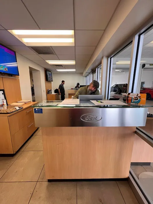 Montrose Ford Service Department 7