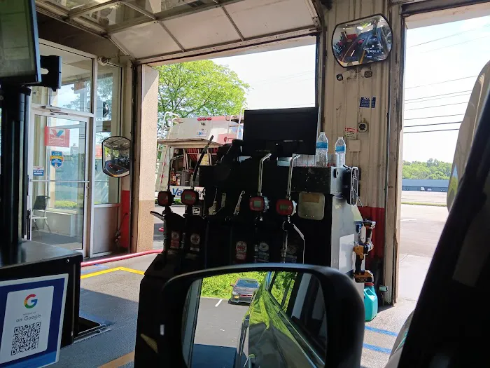 Valvoline Instant Oil Change 6