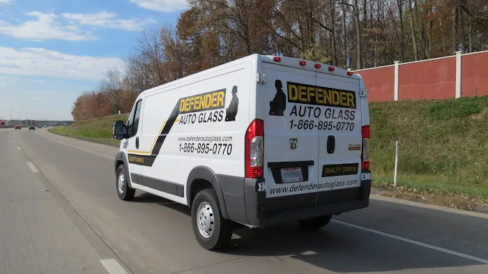 Defender Auto Glass - Chardon 3