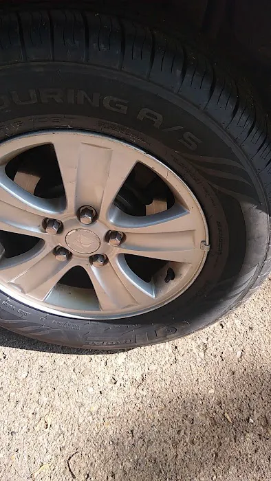 Monteith's Best-One Tire & Service of Warsaw 5