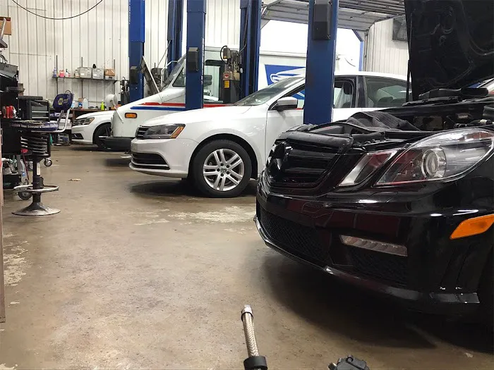 Global Auto 7