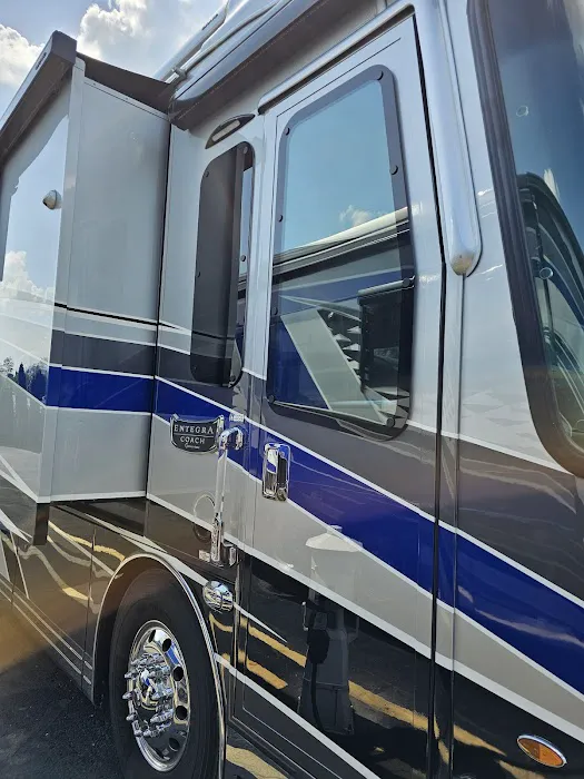Luxury RV Service 0