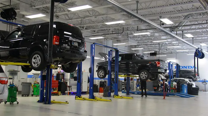 Service Center at Gurley Leep Honda 1