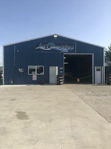 Los Compadres auto repair &tire shop 4