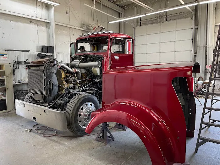 Whiteford Kenworth - Semi-Trailer Repair 0