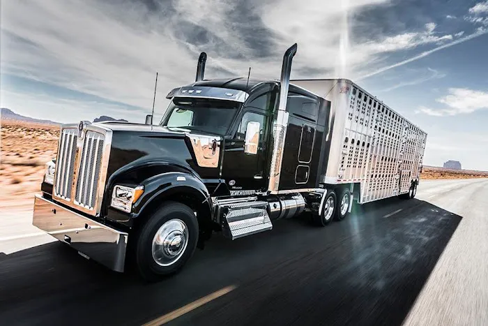 Whiteford Kenworth - Semi-Trailer Repair 4