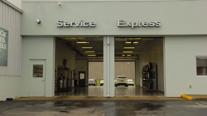 Service Center at Gurley Leep Nissan 3