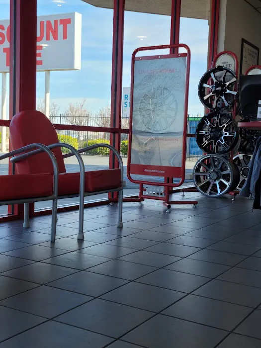 Discount Tire 4
