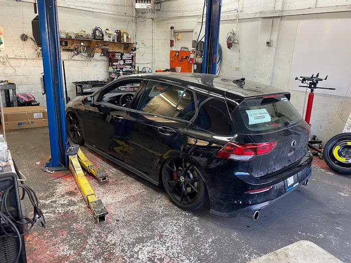 Lalo's Lifts & Wheels LLC 9