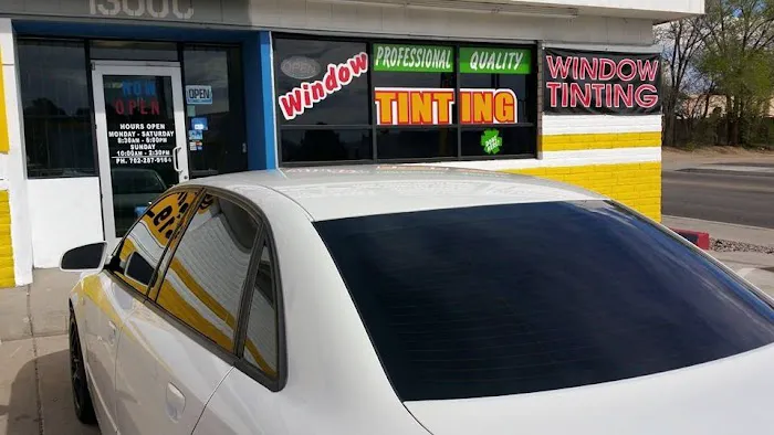 Fast and Easy Auto Glass and Window Tinting 5