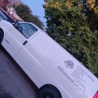 J & E Automotive