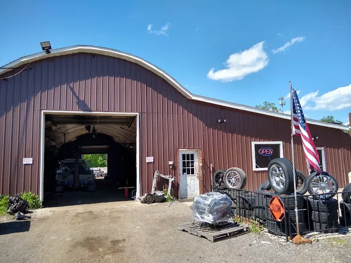 Town & Country Auto Parts 4