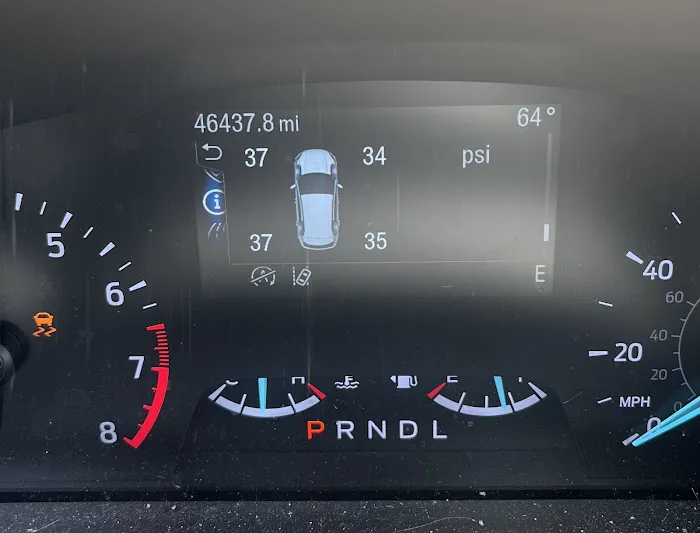 Uncle Ed's Oil Shoppe 7