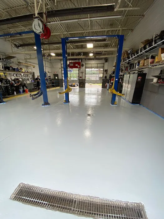 Barry's Automotive 0