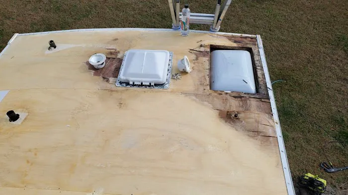 RV Roof Rescue 0