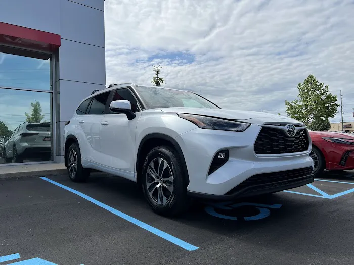 Toyota of Ann Arbor Service Department 3