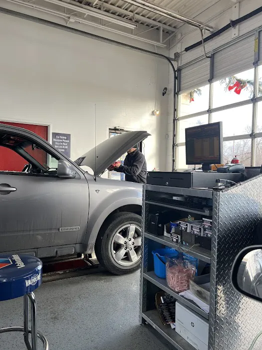 Gulf Auto Lube featuring Valvoline 6