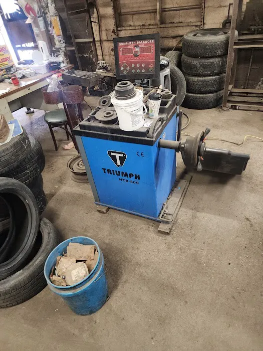 Aden Tires & Wheels 0